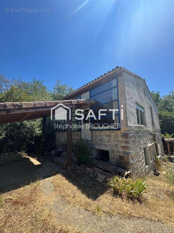 Maison 137 m² à Sampzon  - photo 4