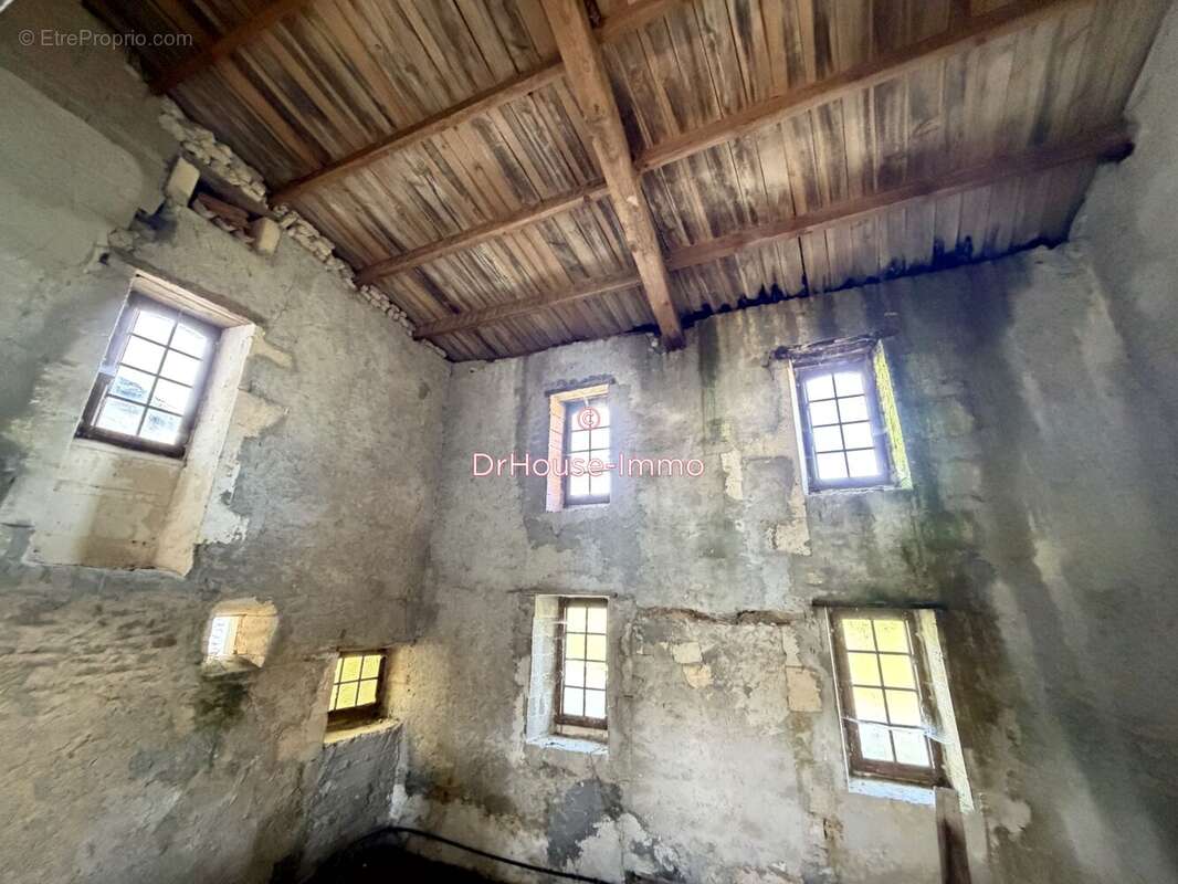 Maison à CHERVAL
