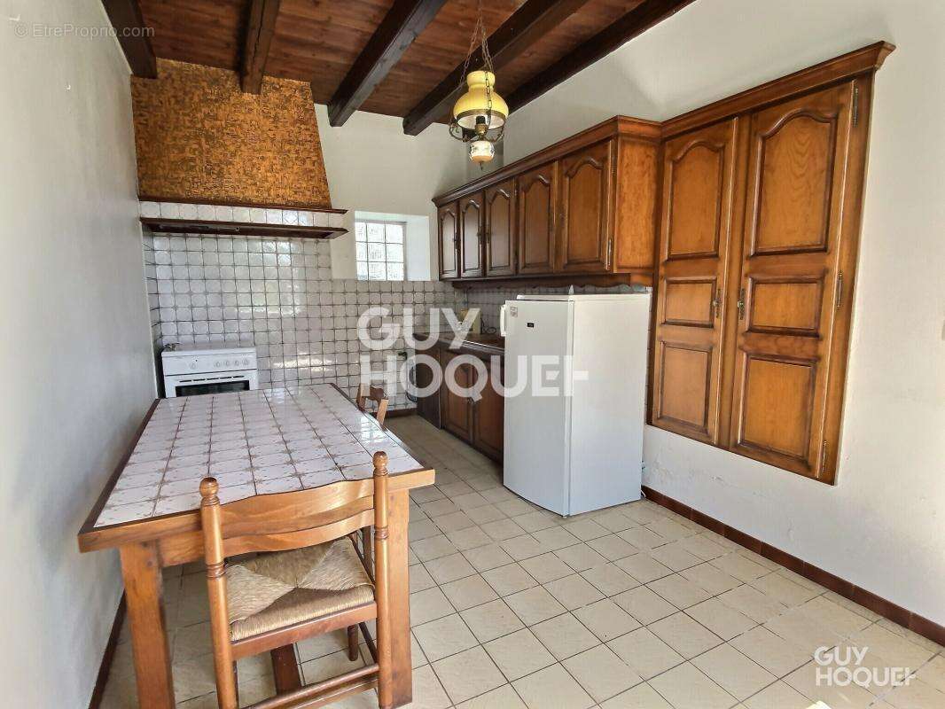 Maison à GENOUILLE
