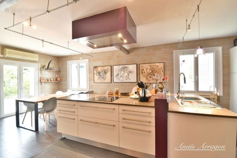 Demeure d’exception de 250 m² avec piscine, tennis et parc arboré à Saint-Sylvestre-sur-Lot(47) - photo 7