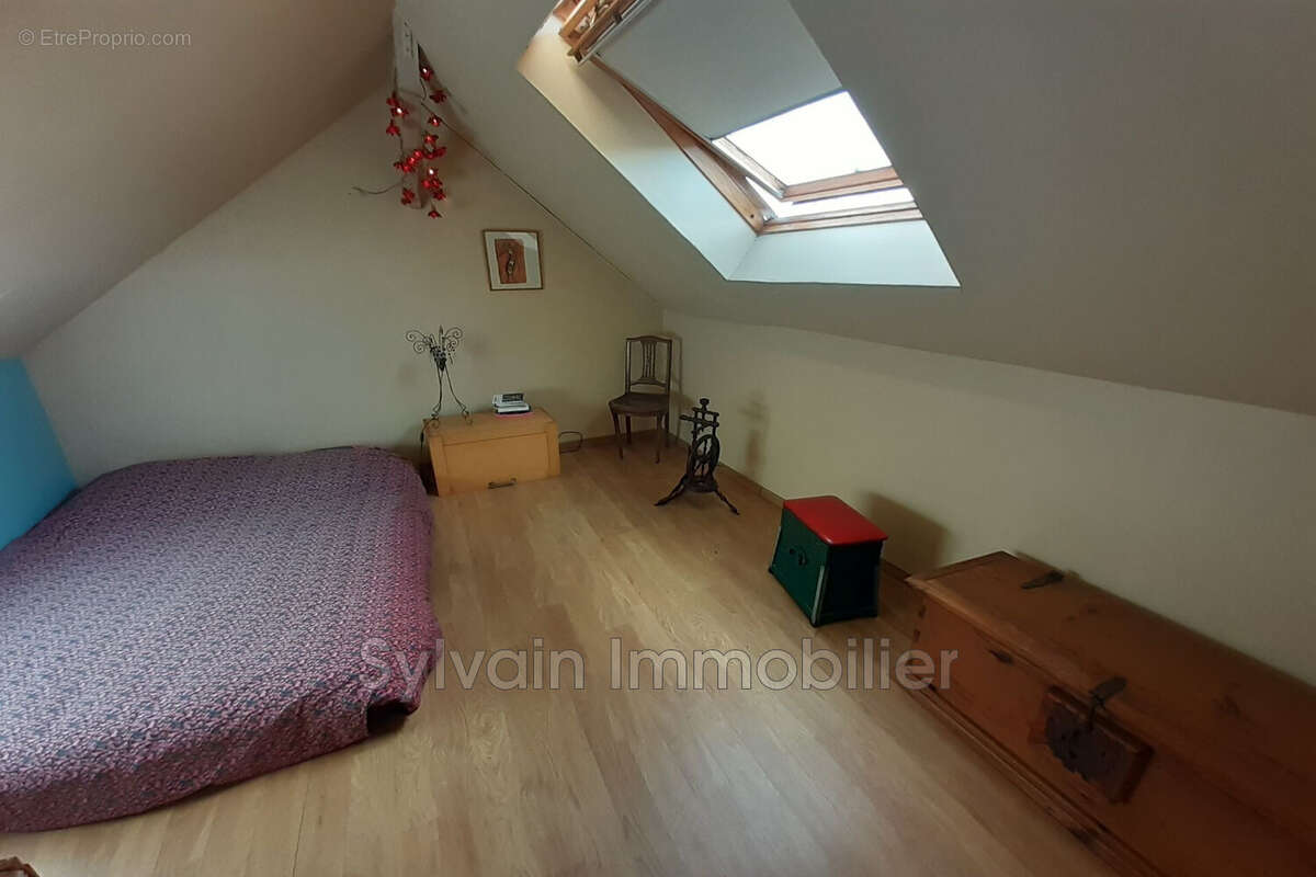 Maison 78 m² à Songeons  - photo 6