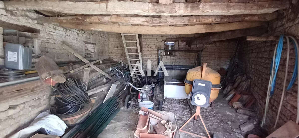 Maison à BRETTES