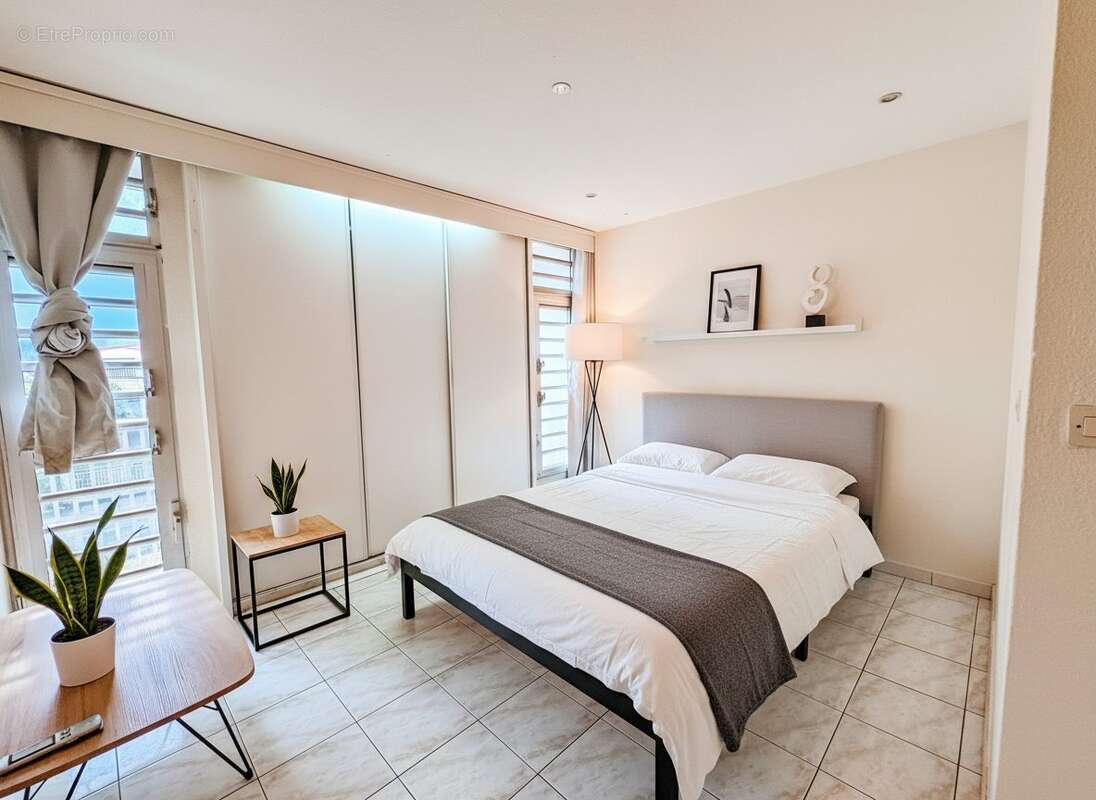 Après - Appartement à LE LAMENTIN