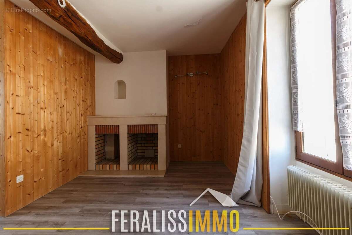 Maison à VAUX-SUR-SEINE