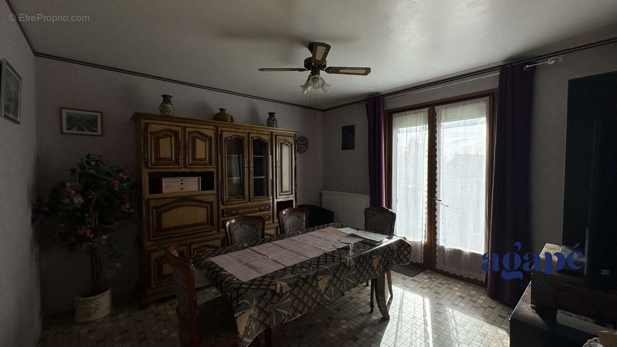 Maison à COULANGES-LES-NEVERS