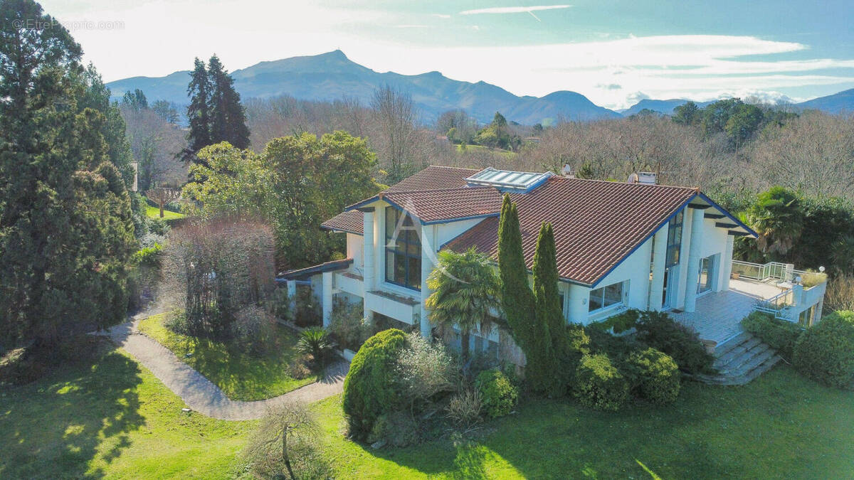 Maison à CIBOURE
