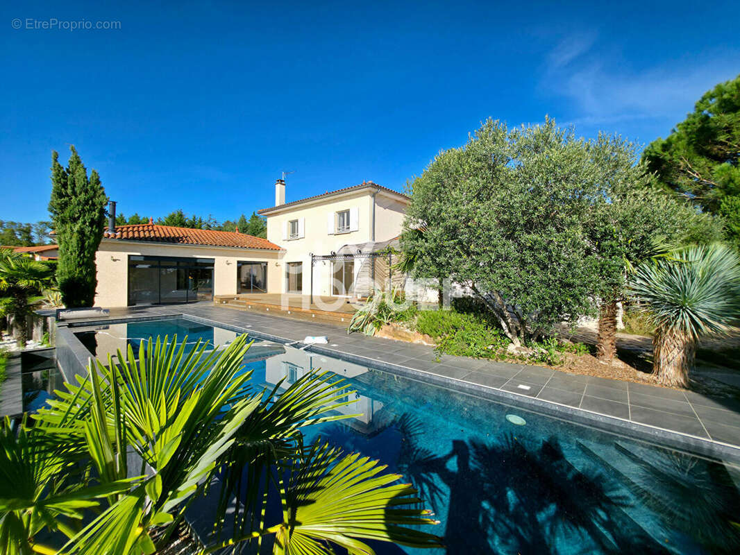 Maison à SALVIZINET