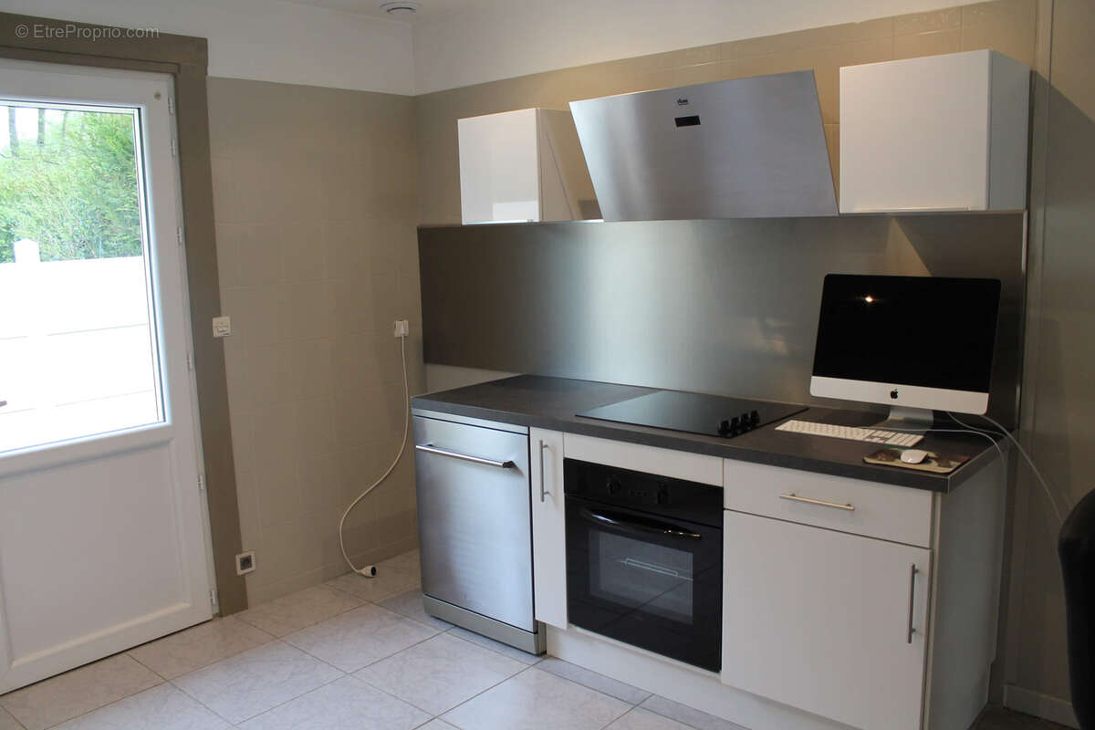 Maison à THIERS-SUR-THEVE