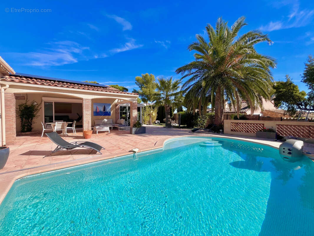 Maison à LES ISSAMBRES