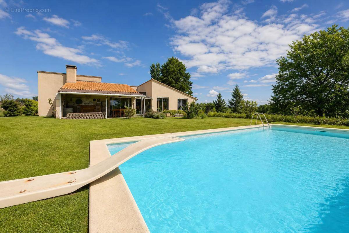Maison à RIBERAC