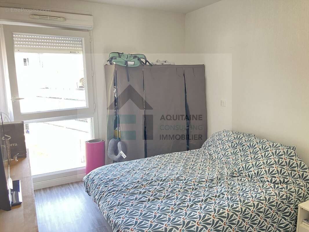 Appartement à VILLENAVE-D&#039;ORNON