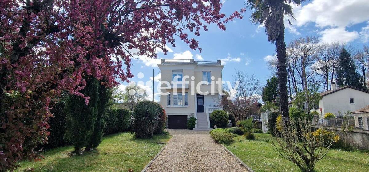 Maison à SAINT-MICHEL