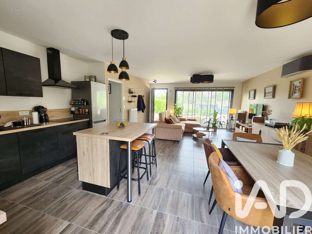 Maison 77 m² à Chennegy  - photo 5