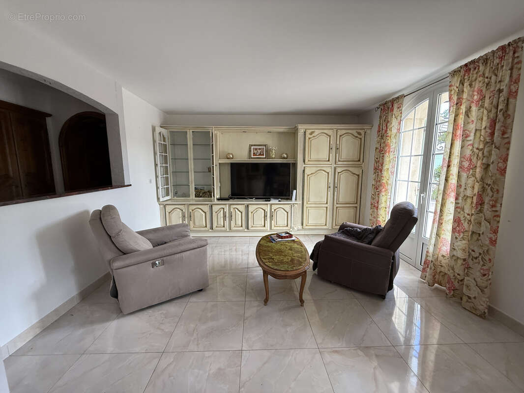 Maison à BOUILLARGUES