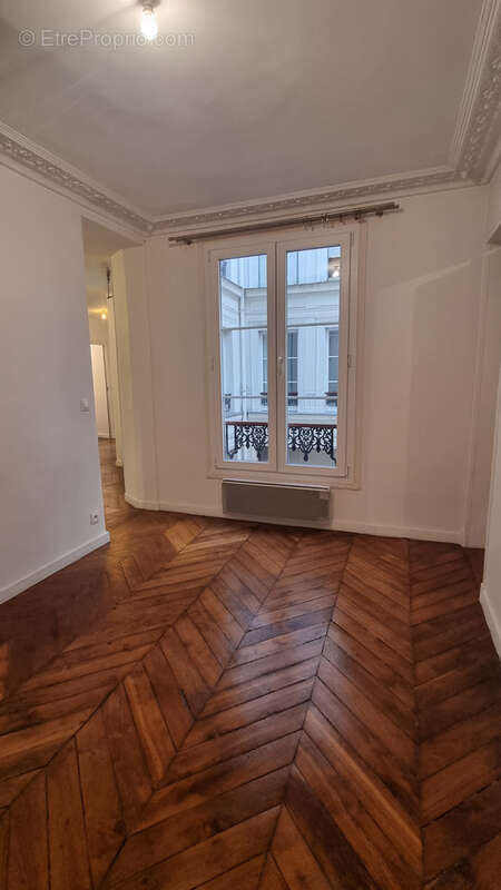 Appartement à PARIS-9E