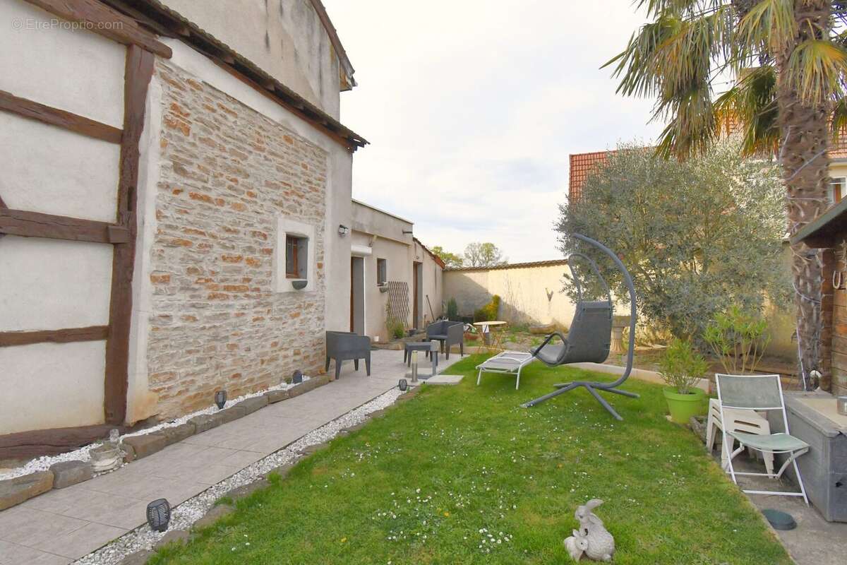 Maison 121 m² à Lalheue  - photo 2