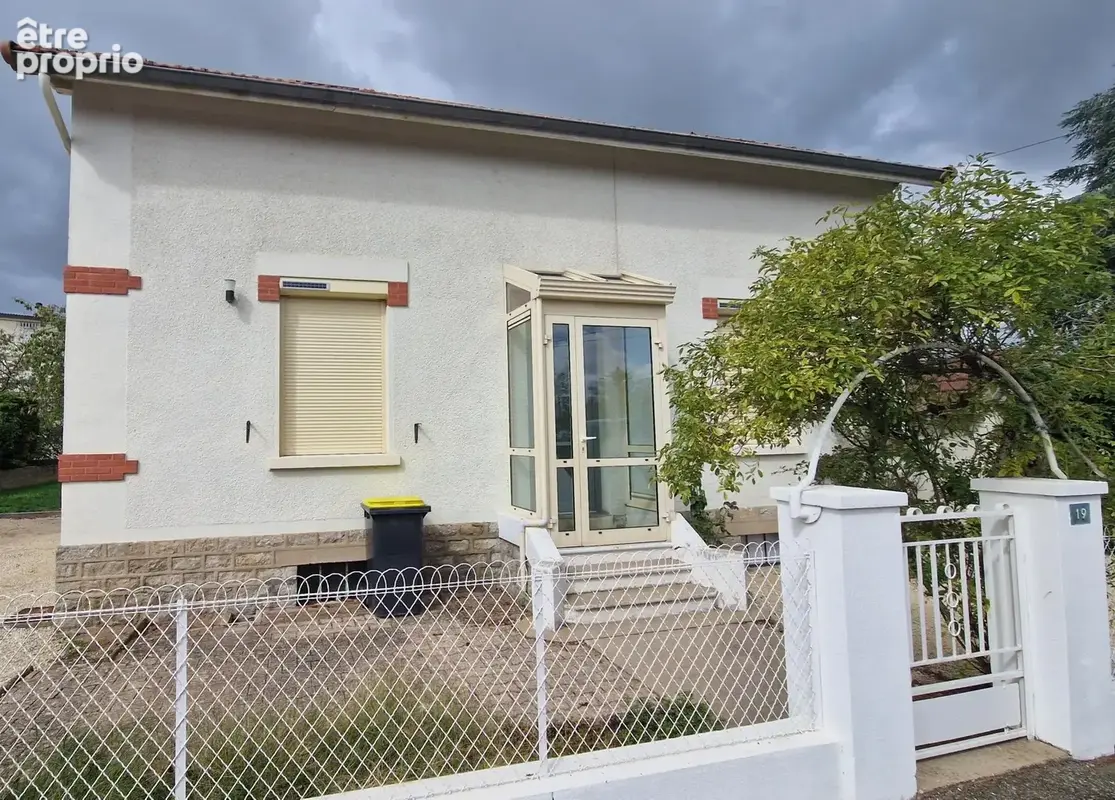 Photo 1 - Maison à GENELARD