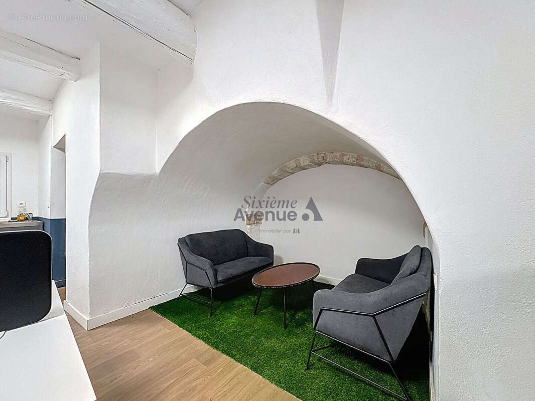 Commerce à SAINT-MATHIEU-DE-TREVIERS