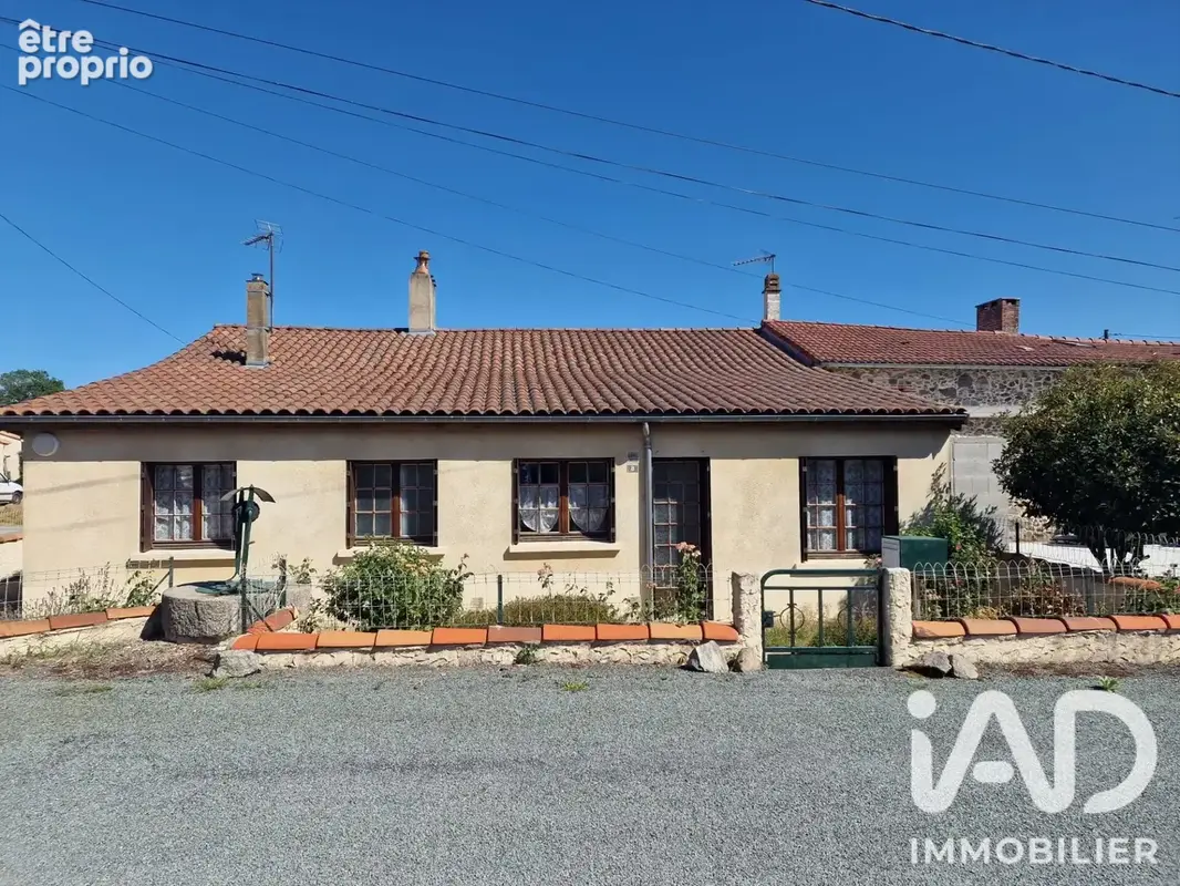 Photo 1 - Maison à MONCOUTANT