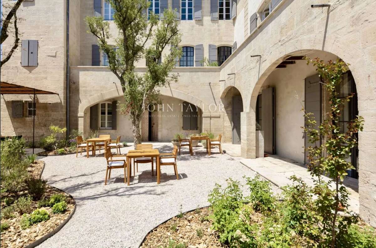 Maison à SAINT-REMY-DE-PROVENCE