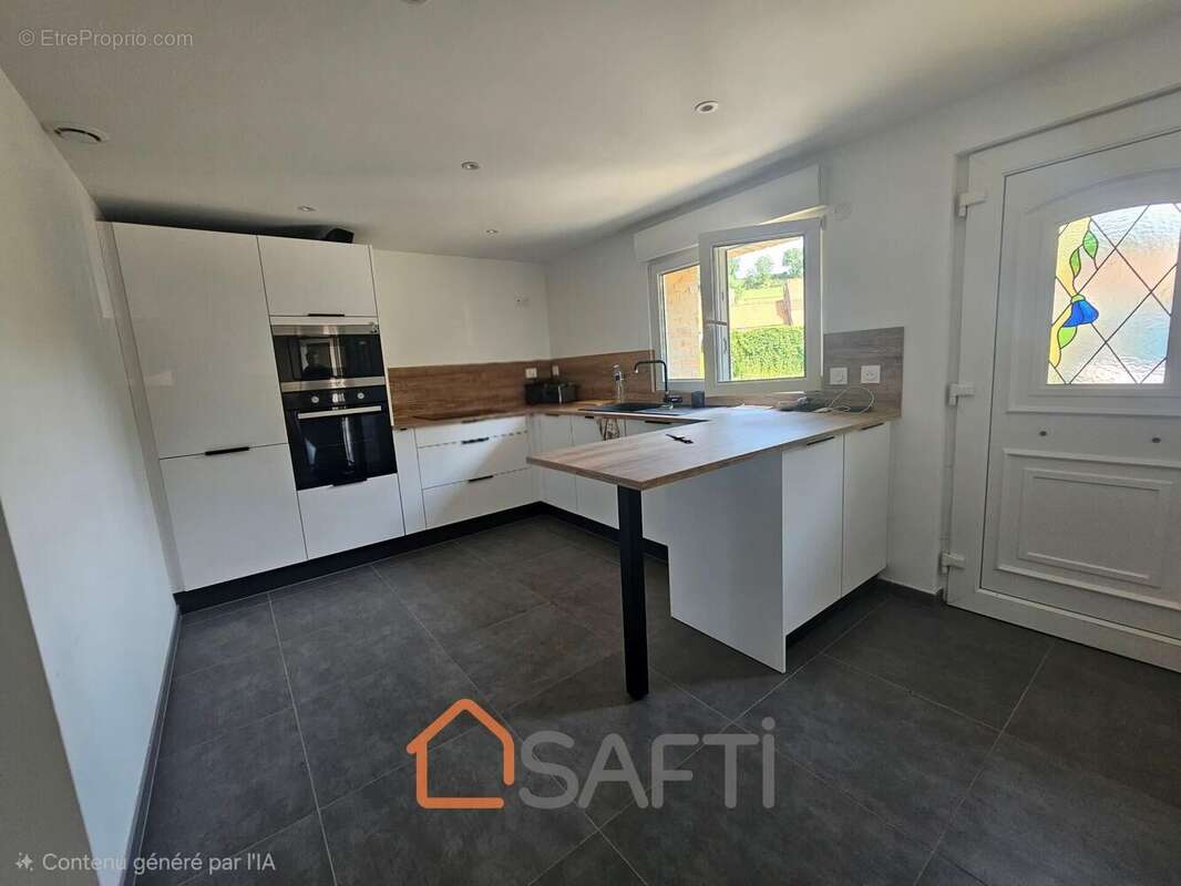 Maison 85 m² à Ouve-Wirquin  - photo 4