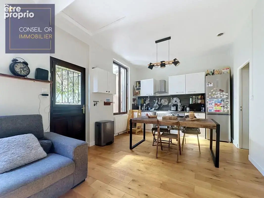 Rare à la vente Maison 3 pièces 54 m² avec terrasse, au calme dans le centre d'Oullins - photo 4