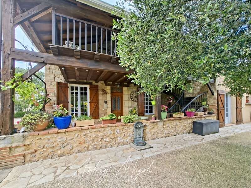 Maison à MONCLAR