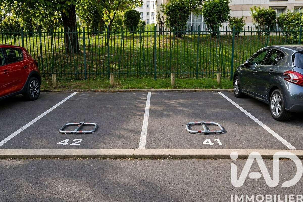 Photo 4 - Parking à MONTIGNY-LES-CORMEILLES