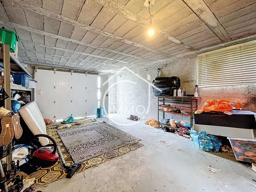 Maison à SAINT-MAGNE-DE-CASTILLON