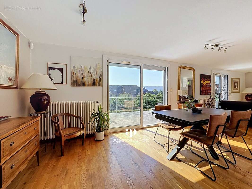 Maison 110 m² à Poisy  - photo 8
