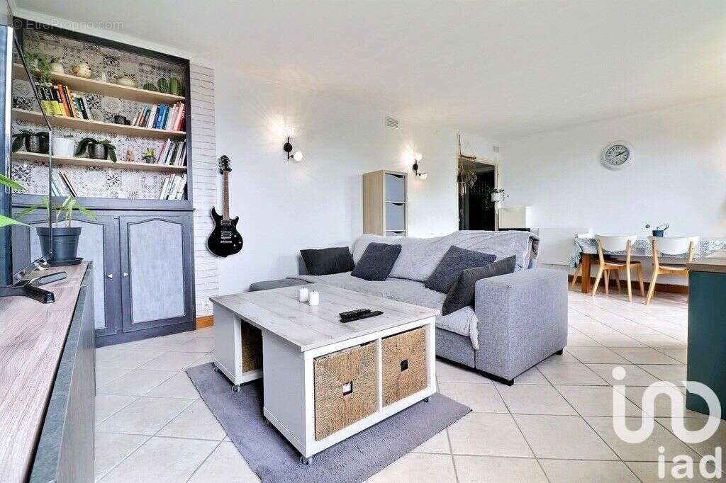 Photo 2 - Appartement à THORIGNY-SUR-MARNE