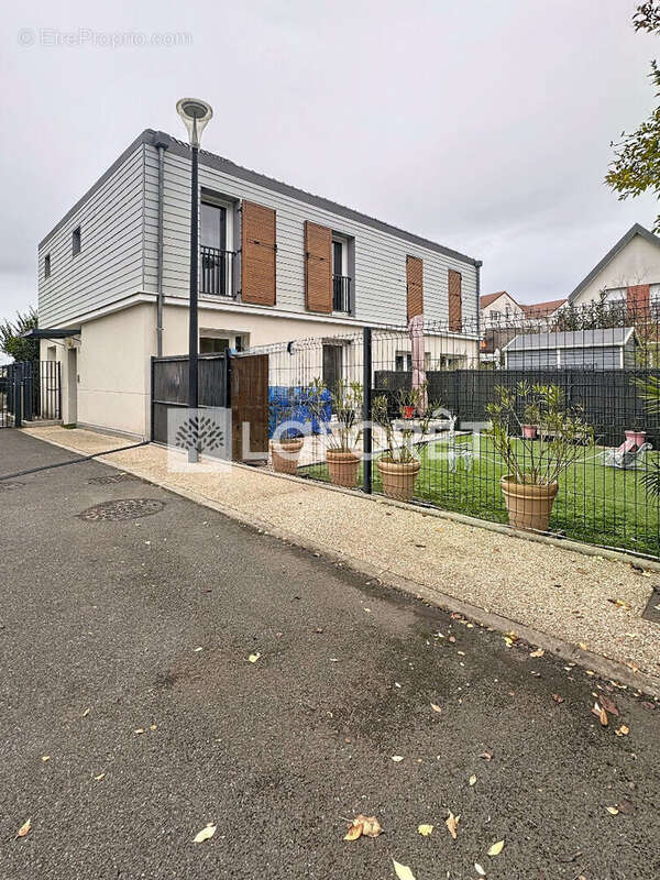 Maison à VILLECRESNES