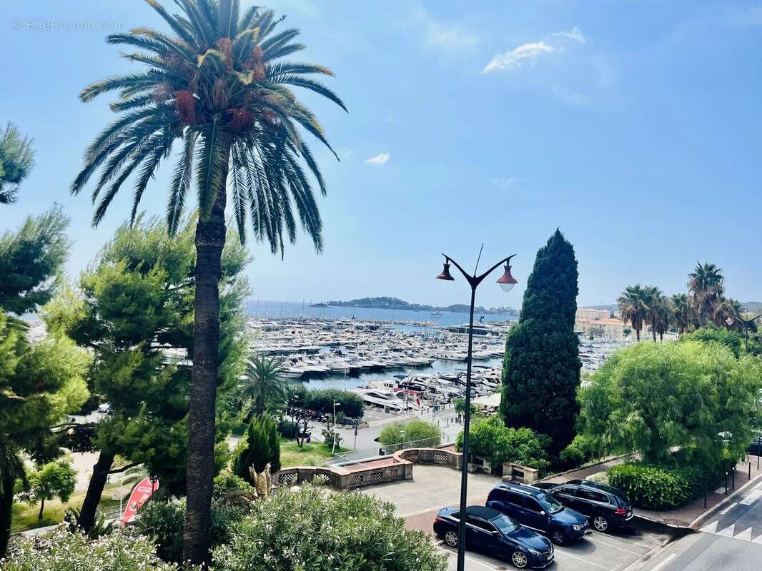 Appartement à BEAULIEU-SUR-MER