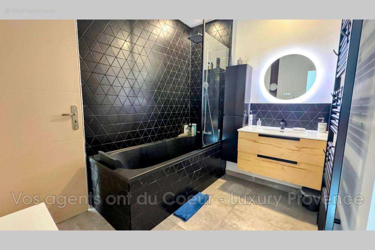 Appartement à LE THOLONET