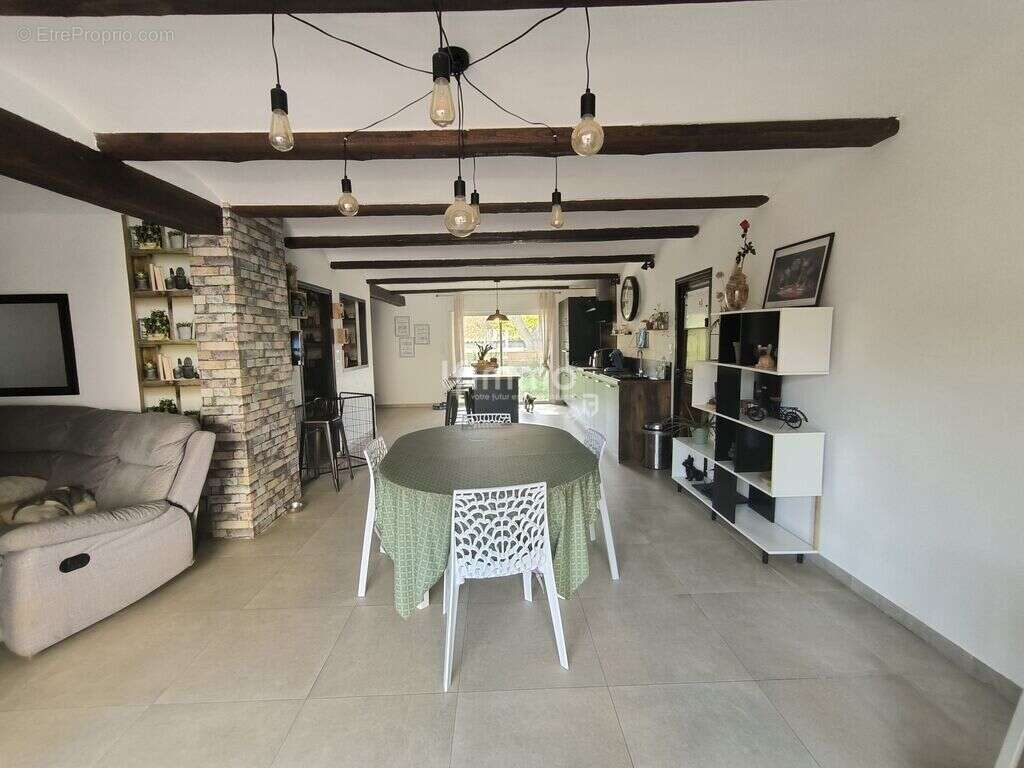 Grande maison vigneronne avec piscine, gîte et dépendances - photo 6