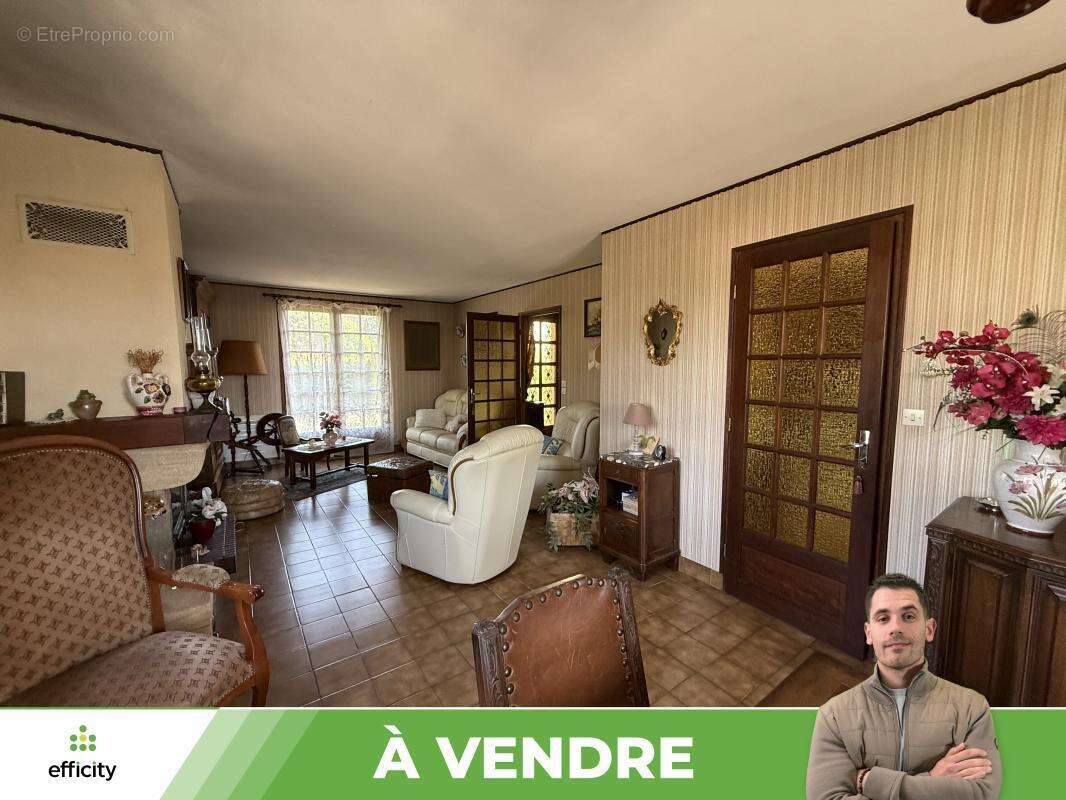 Maison 127 m² à Fontaine-Le-Comte  - photo 3