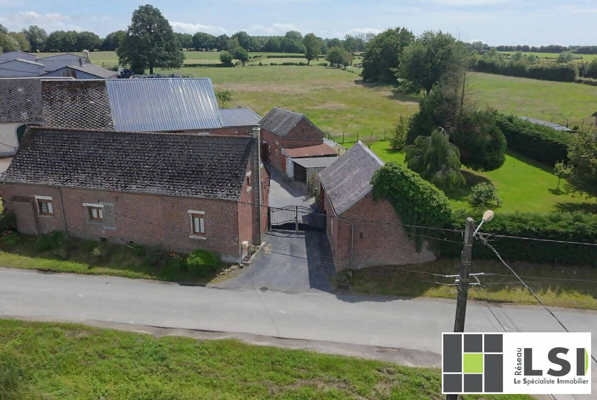 Maison à BARZY-EN-THIERACHE