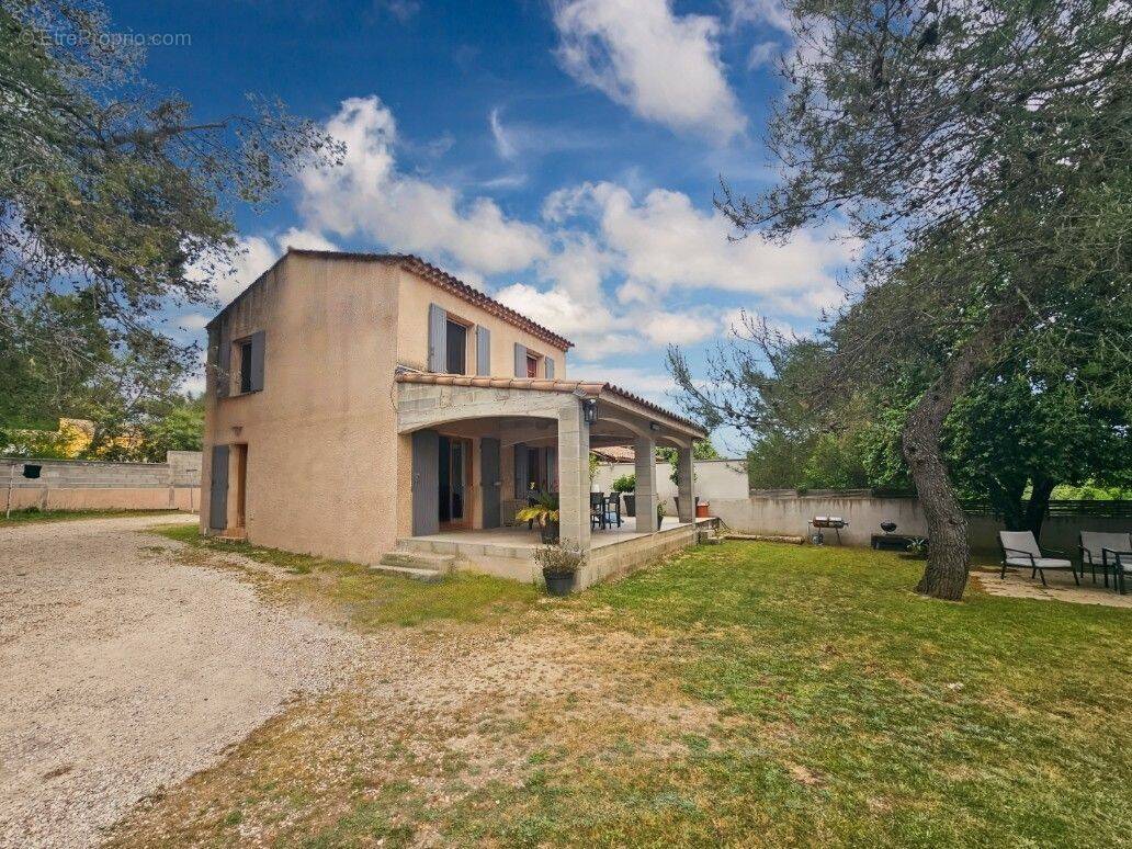 Maison à UZES