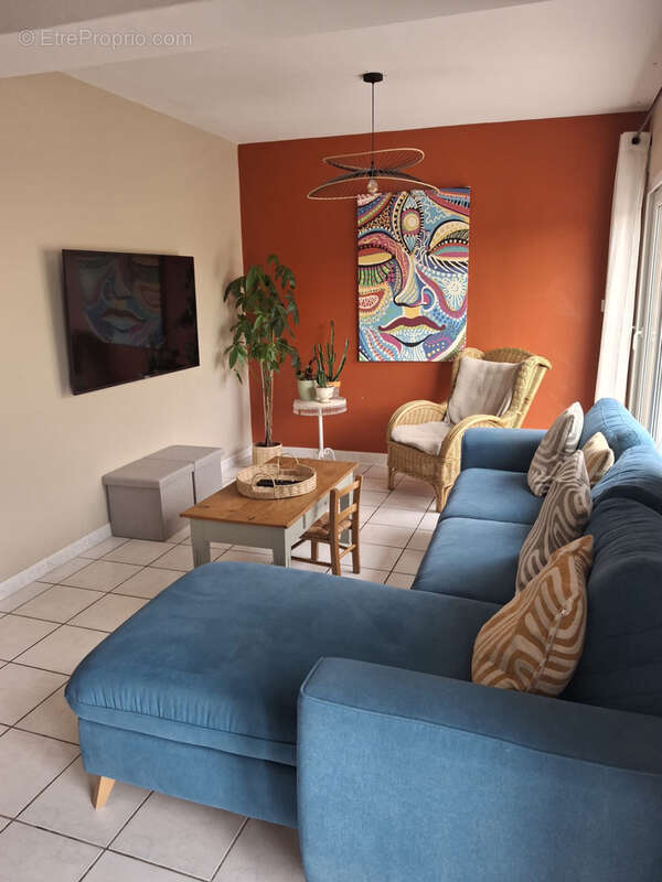 10 mns de narbonne, nevian, dans charmant petit village avec commodites, superbe villa de type 4 avec garage, - photo 9