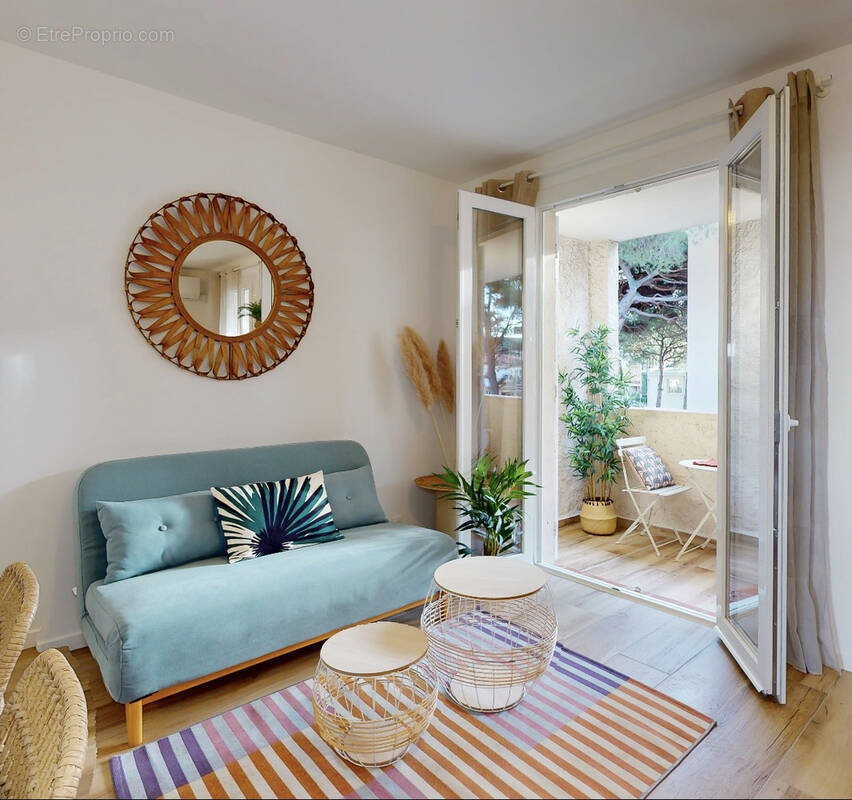 Appartement à HYERES