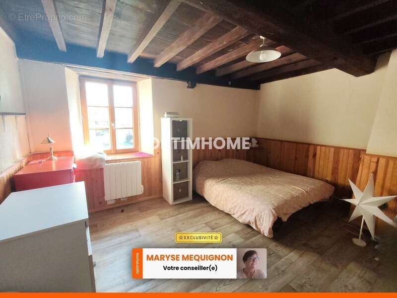 Maison à AUGEROLLES