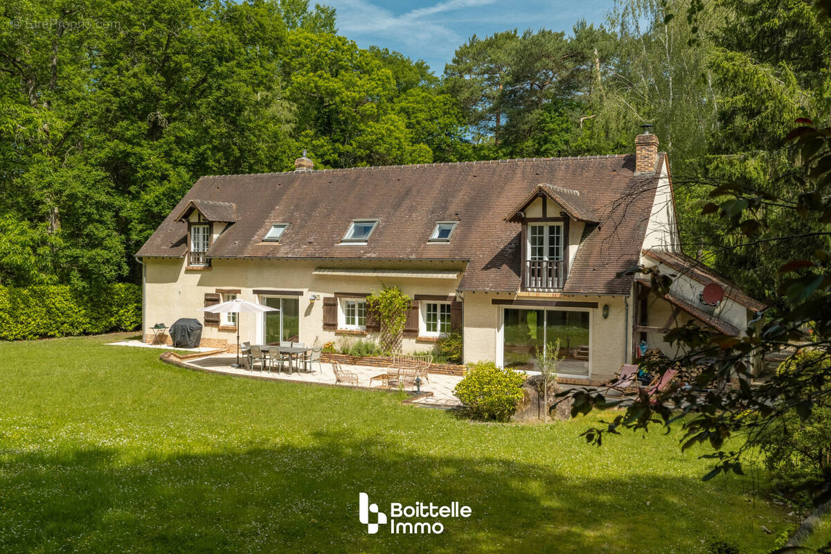 Maison à NOISY-SUR-ECOLE