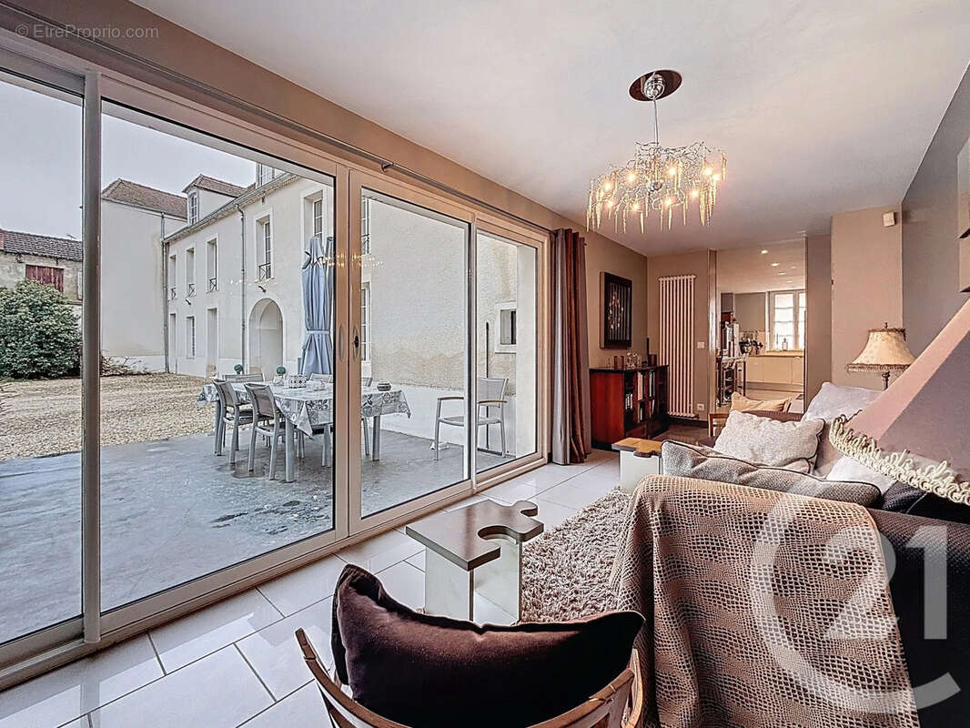 Maison à VILLENAUXE-LA-GRANDE