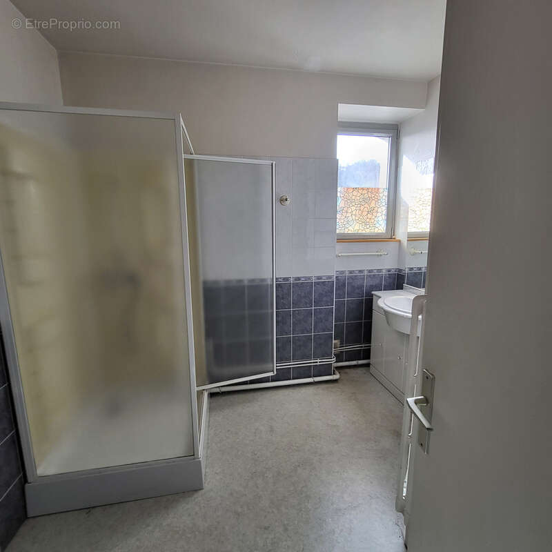 Maison à RIOM-ES-MONTAGNES