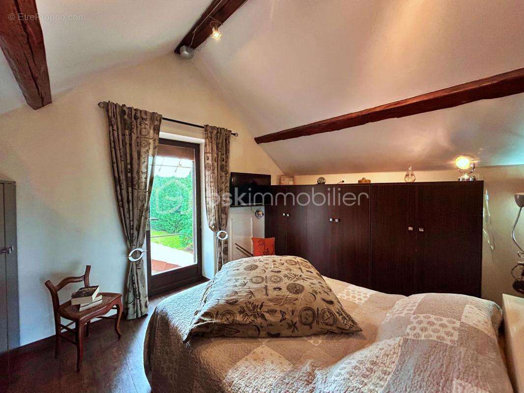 Maison à SAINT-LEGER-EN-YVELINES