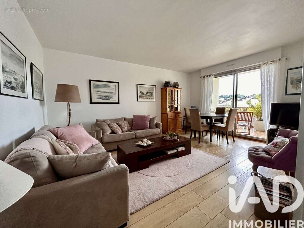 Photo 2 - Appartement à VILLEMOMBLE