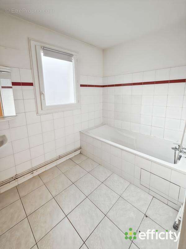 Appartement à MIRIBEL