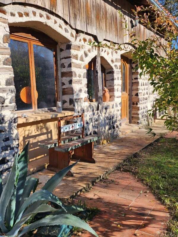 Disponible a la vente ancien corps de ferme d'exception avec gîte indépendant - photo 9