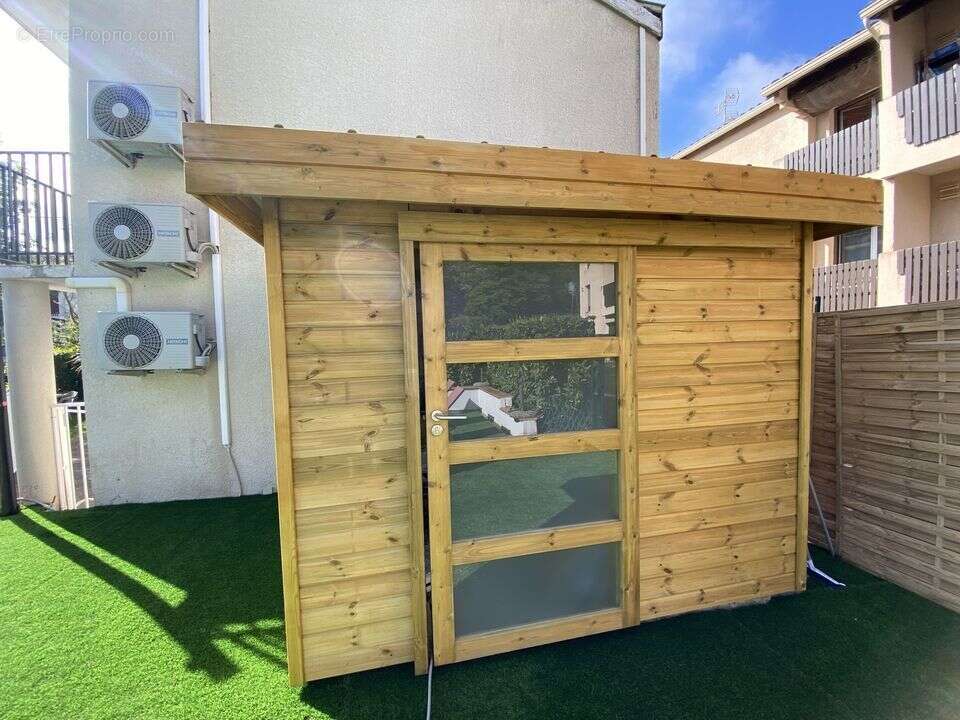 Commerce à CAZAUBON