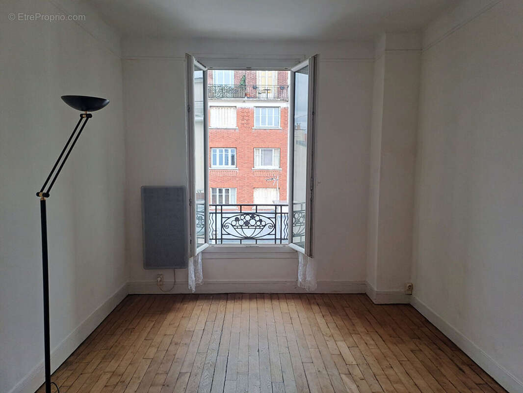 Appartement Montrouge 1 pièce(s) 20.62 m2 - photo 2